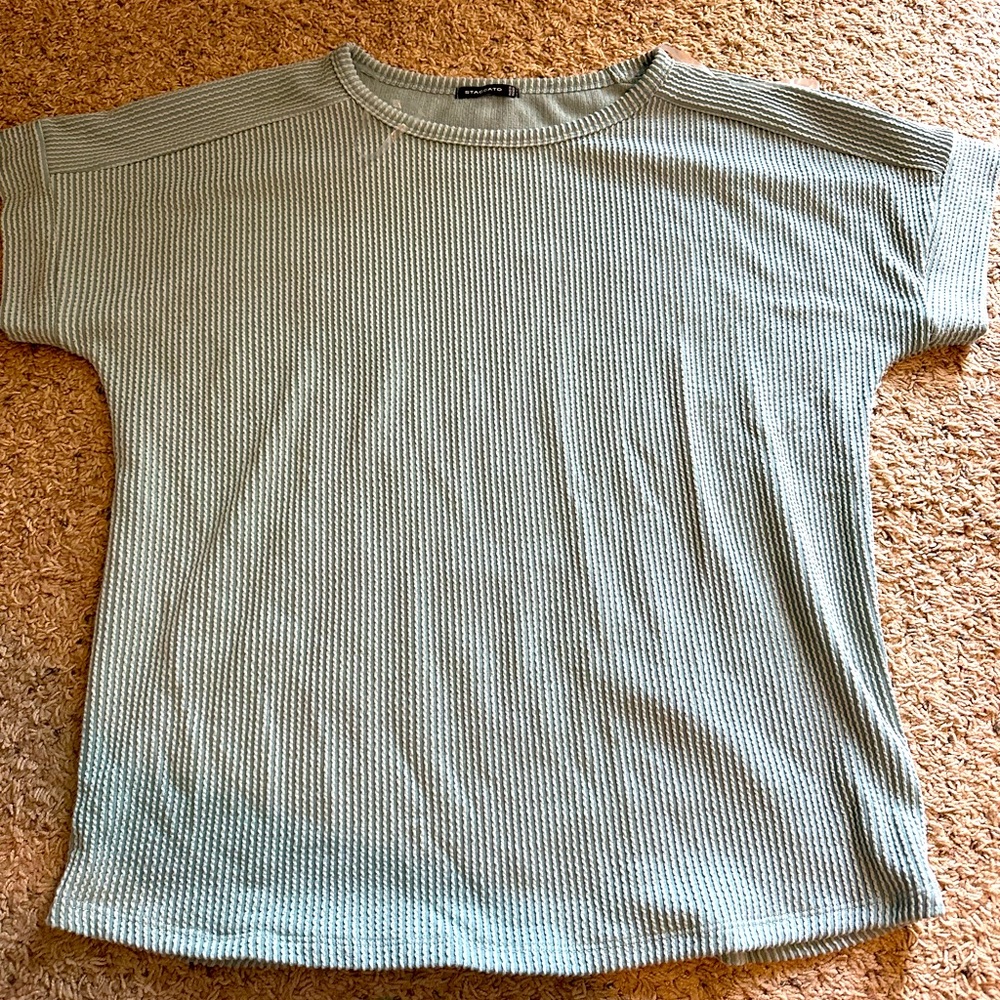 Staccato ribbed shirt size large NWOT